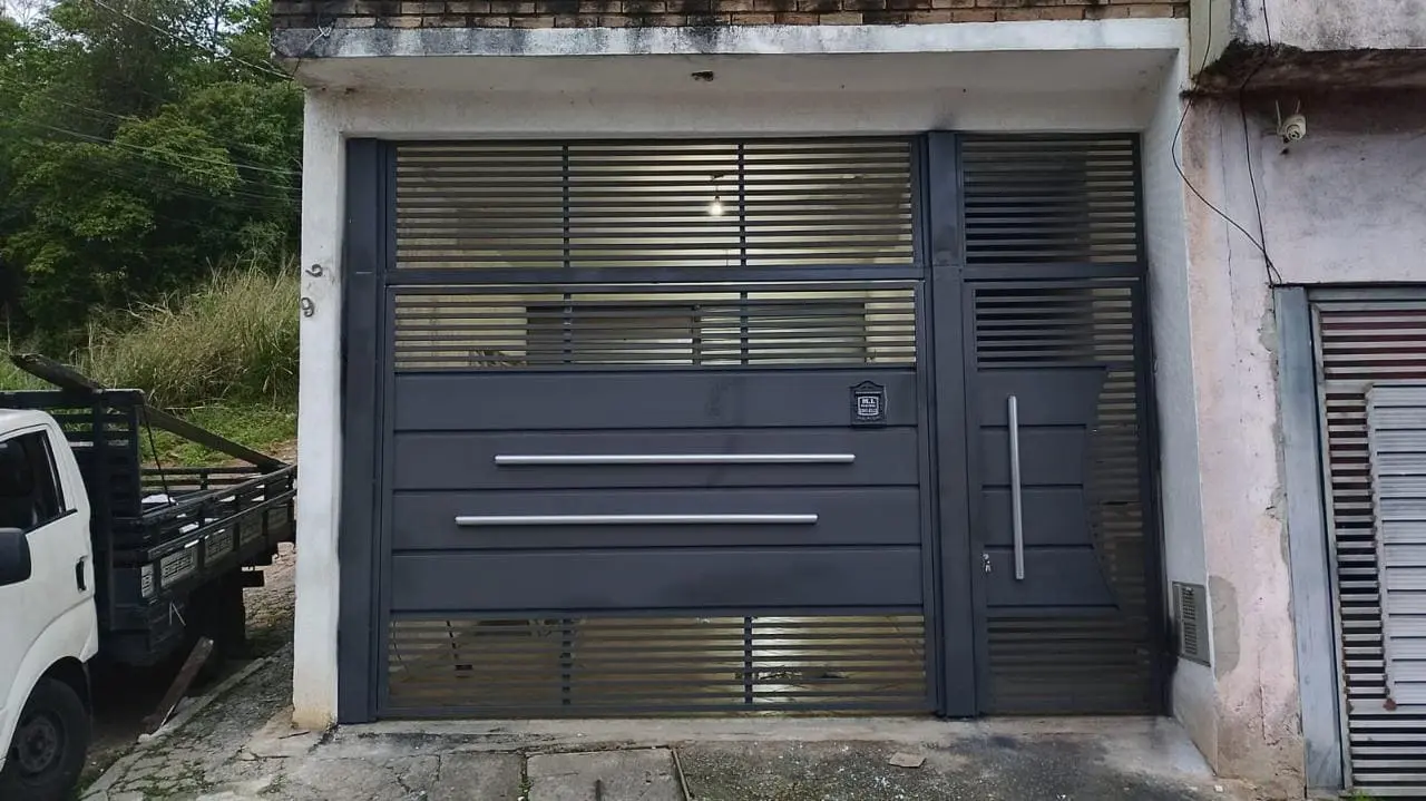 Detalhe de portão deslizante fabricado pela M.I.