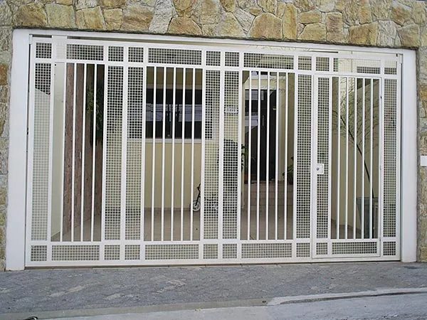 Portão fabricado e instalado pela M.I. Portões