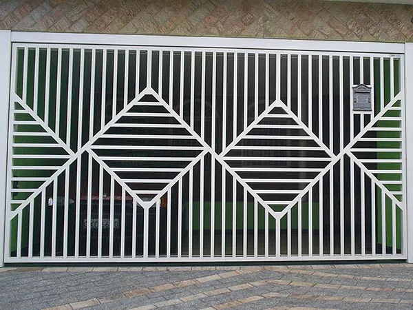 Portão fabricado e instalado pela M.I. Portões
