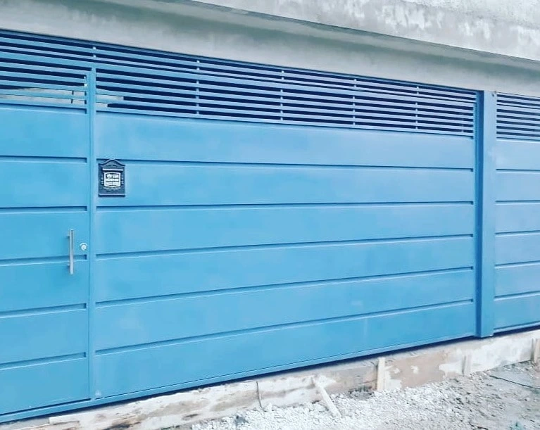 Portão fabricado e instalado pela M.I. Portões